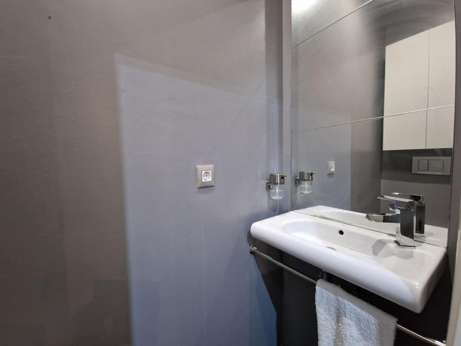 Exclusivo Apartamento De Diseno Centro Sevilla Matahacas Bajo Exterior foto